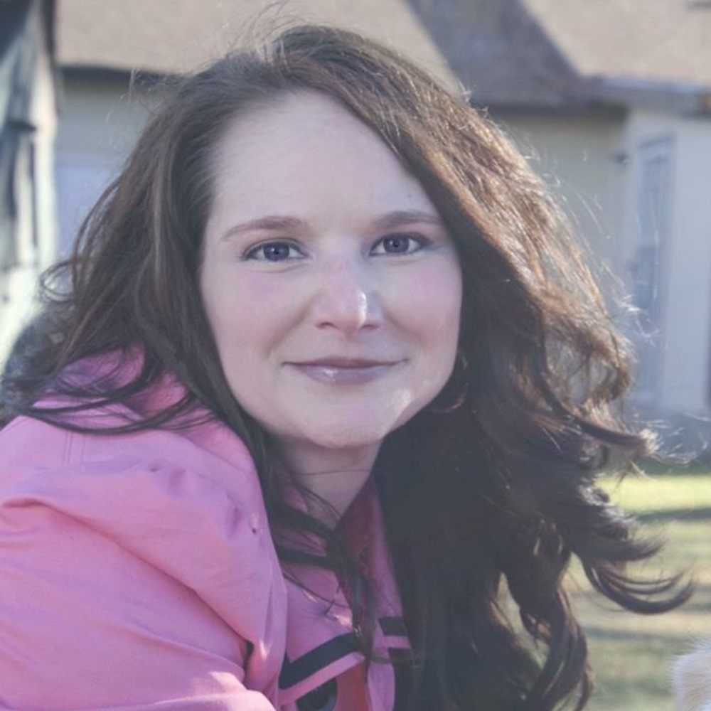 Meet your Posher, Angela